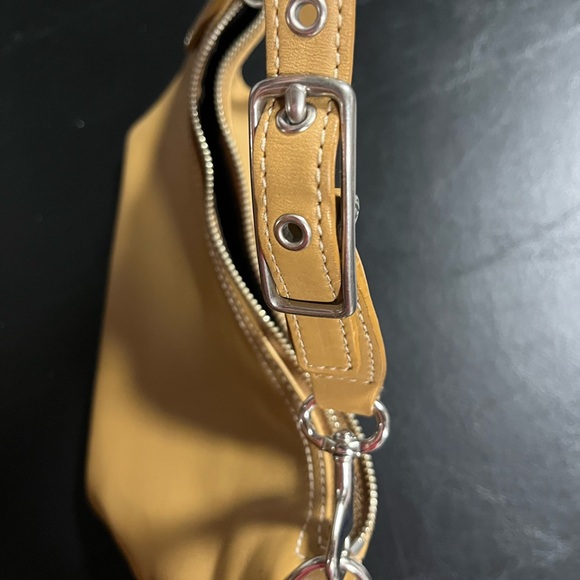 Authentic Vintage Coach Tan Leather Mini Handbag - Picture 6 of 7